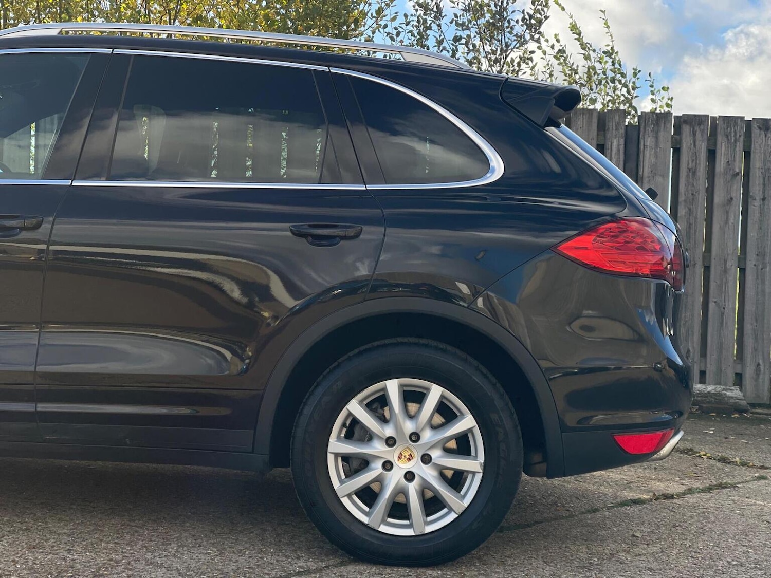 Used Porsche Cayenne 2011 for sale - 77277287: Photo 11