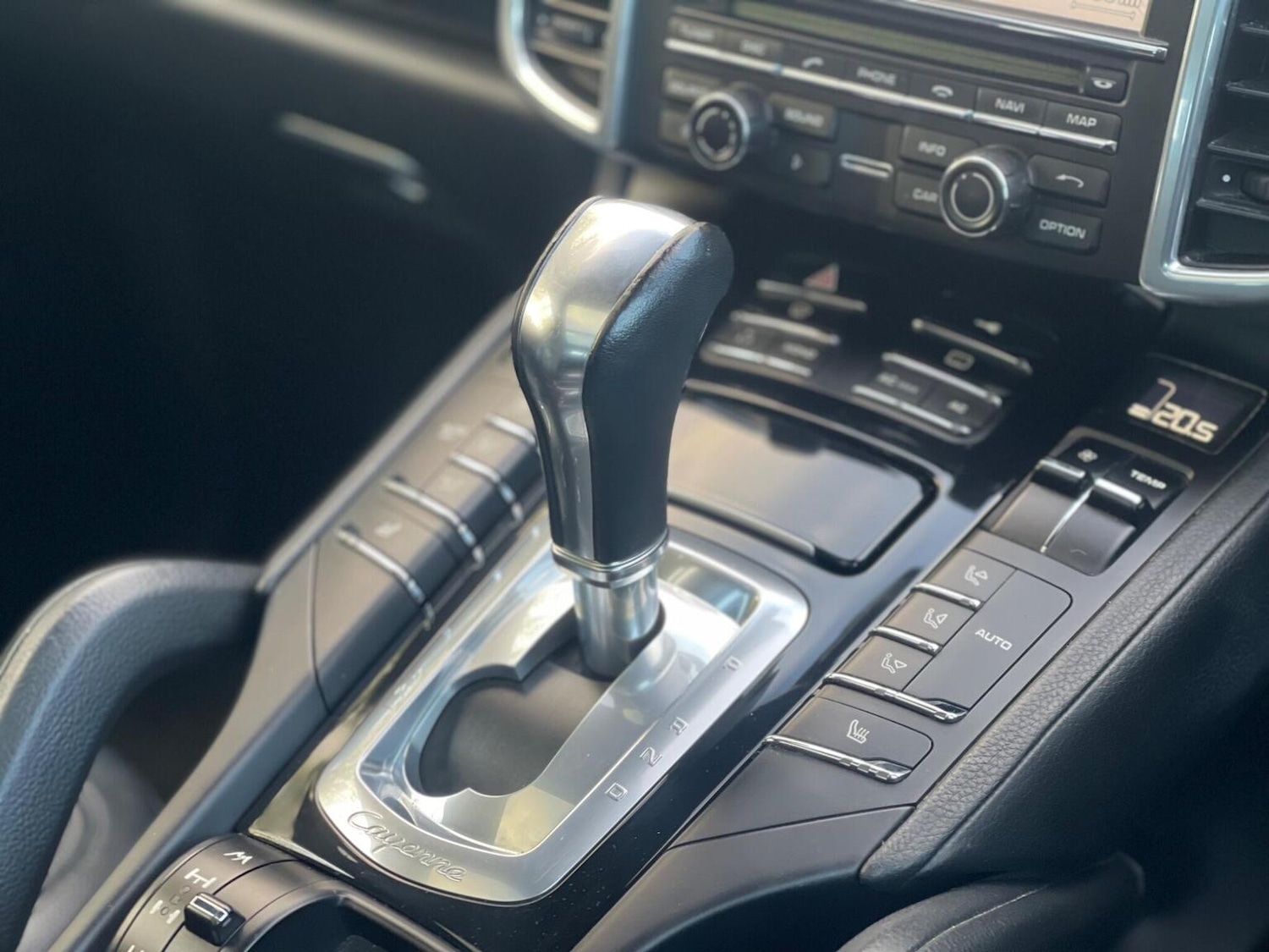 Used Porsche Cayenne 2011 for sale - 77277287: Photo 14