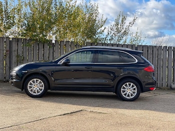 Used Porsche Cayenne 2011 for sale - 77277287: Photo