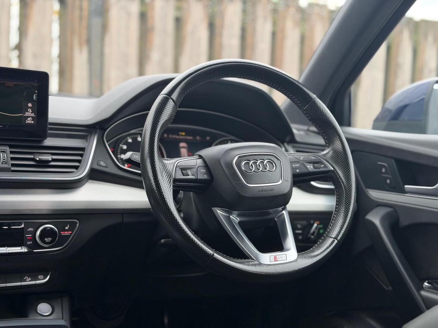 Used Audi Q5 2017 for sale - 77277398: Photo 15