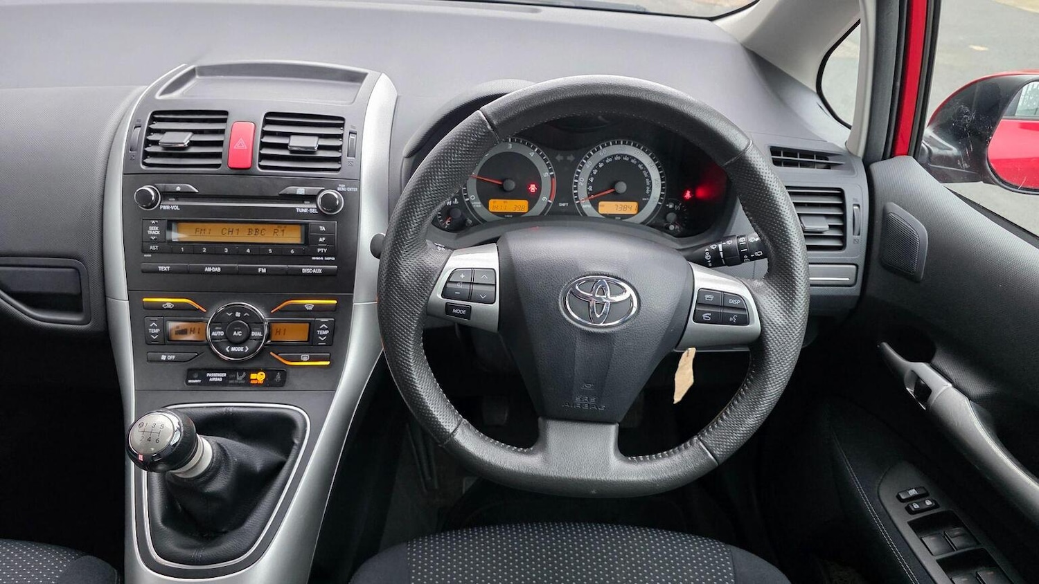 Used Toyota Auris 2011 for sale - 77261741: Photo 19