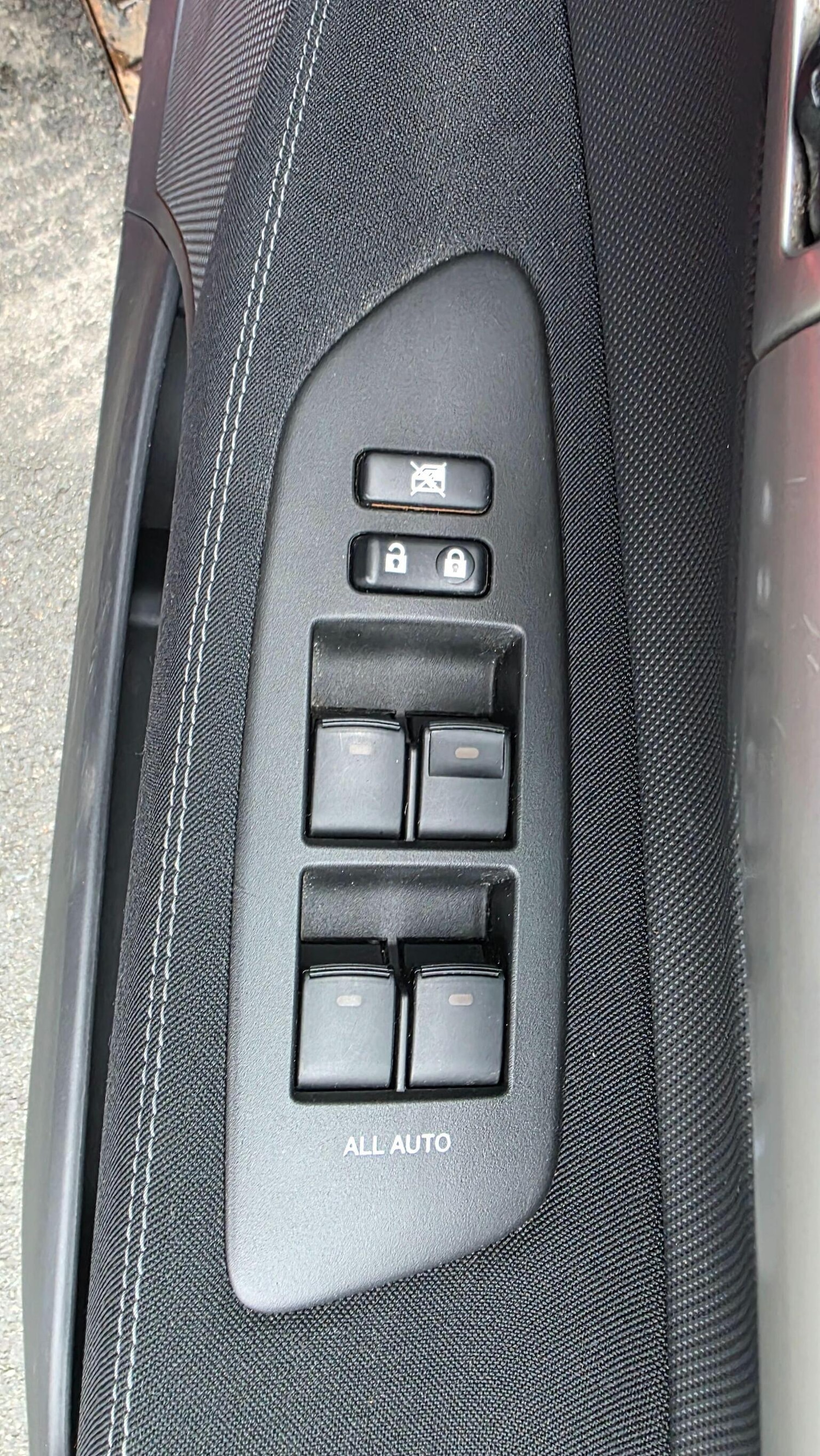 Used Toyota Auris 2011 for sale - 77261741: Photo 28