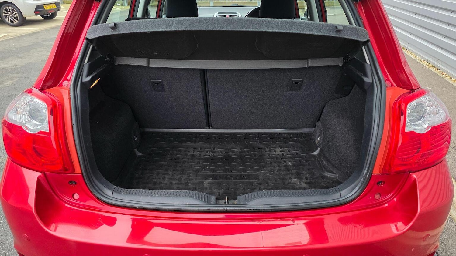 Used Toyota Auris 2011 for sale - 77261741: Photo 29