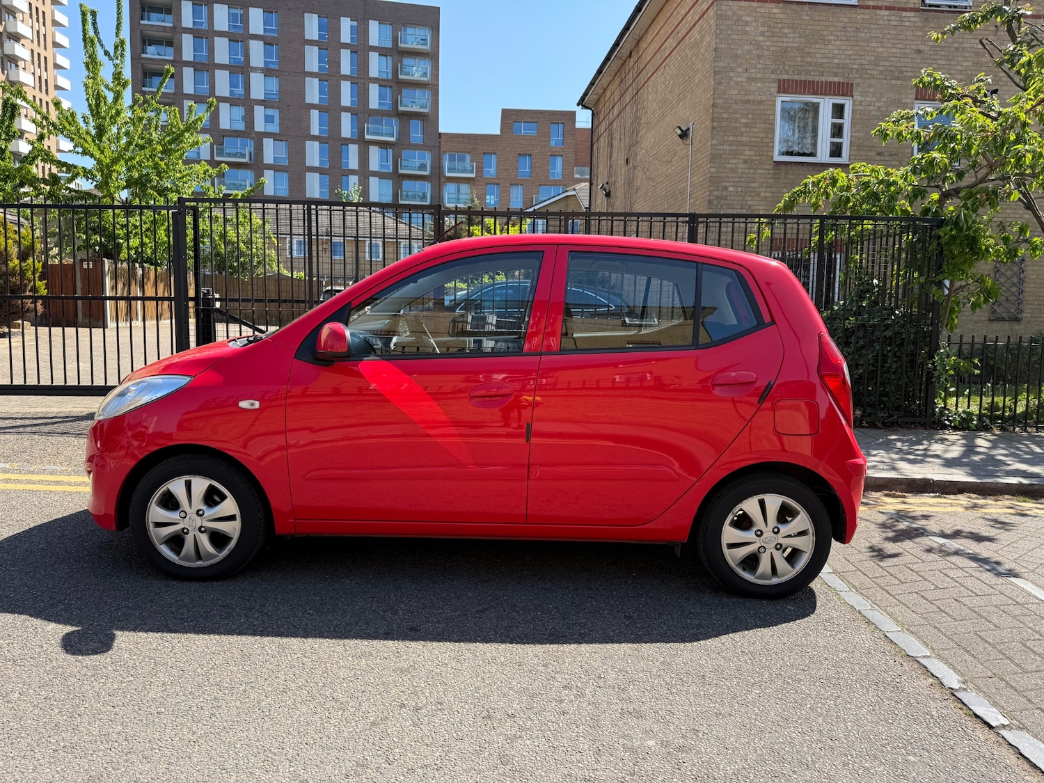 Used Hyundai i10 2014 for sale - 75984991: Photo 11