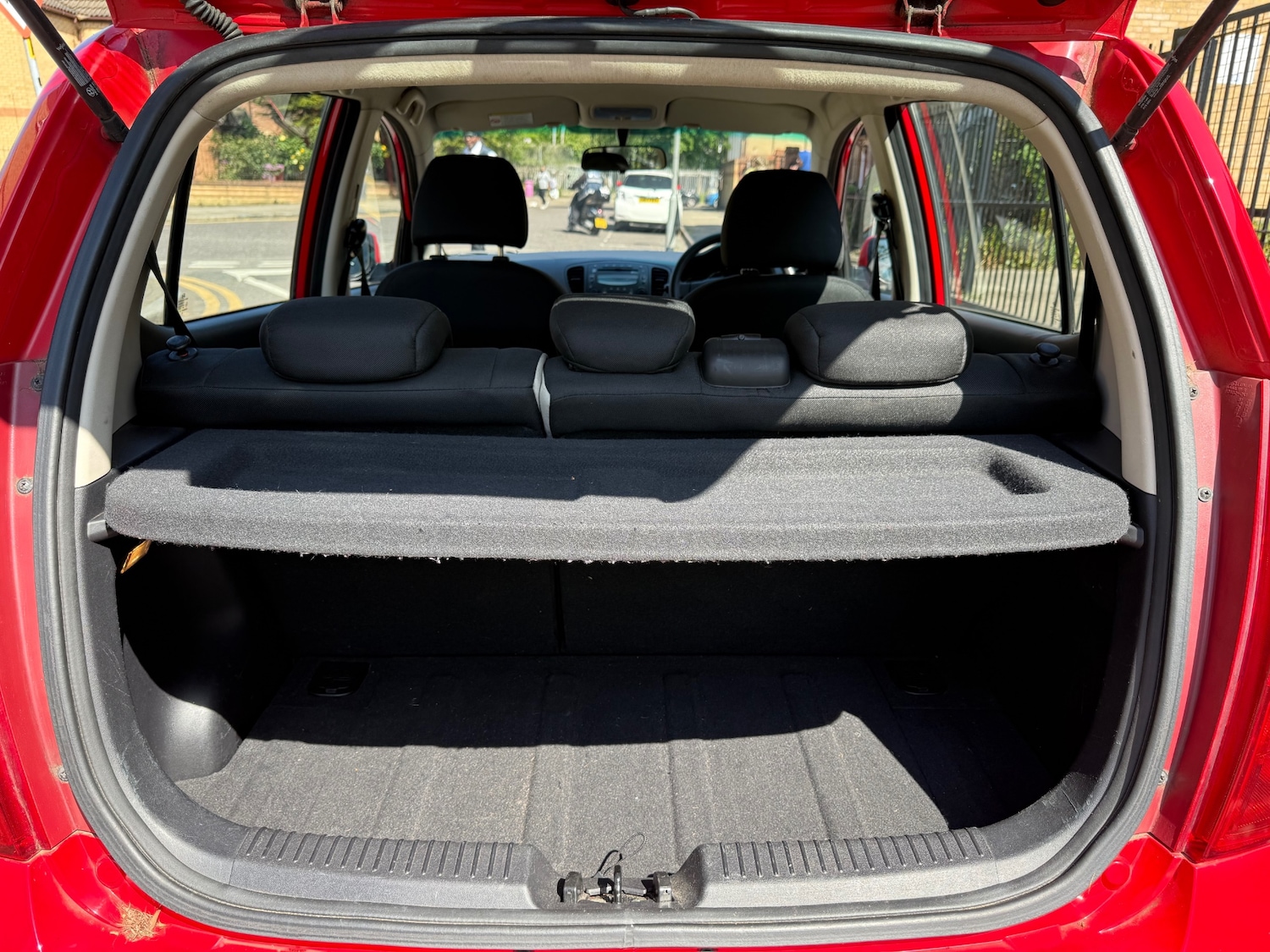 Used Hyundai i10 2014 for sale - 75984991: Photo 22