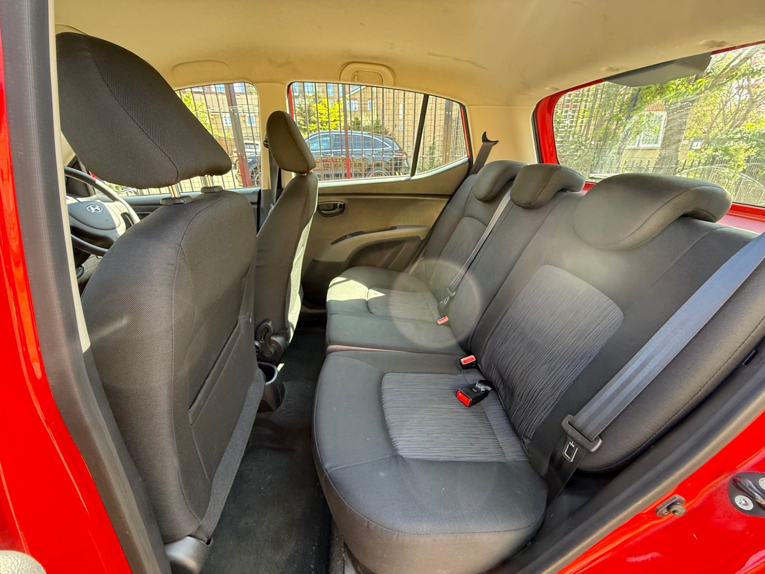 Used Hyundai i10 2014 for sale - 75984991: Photo 23