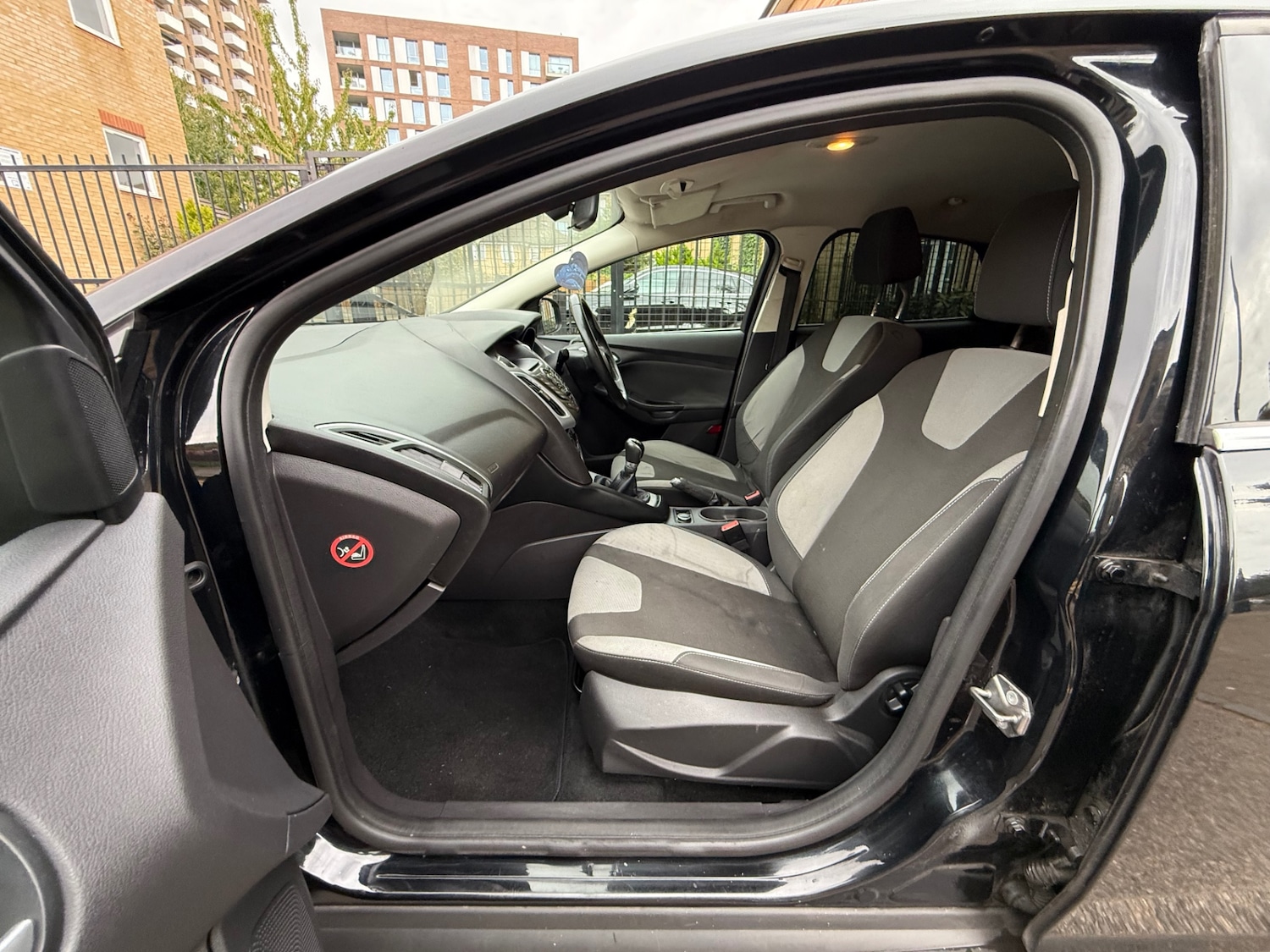 Used Ford Focus 2014 for sale - 76165398: Photo 25
