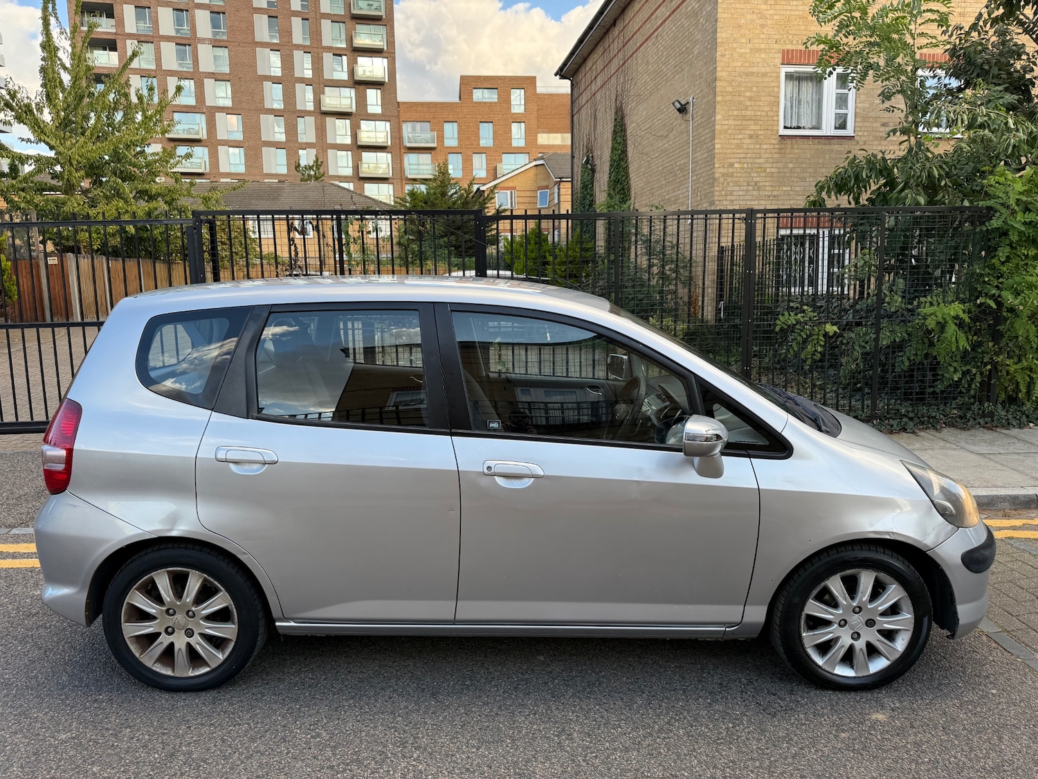 Used Honda Jazz 2007 for sale - 76020109: Photo 2