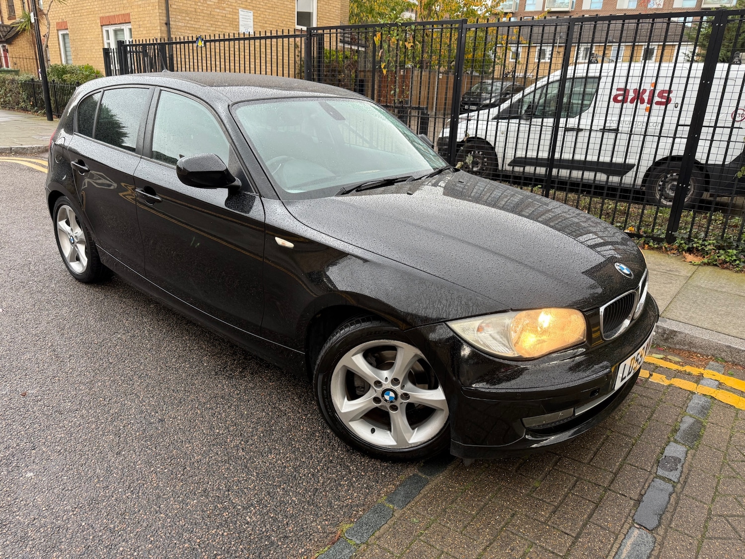 Used BMW 1 Series 2009 for sale - 76370047: Photo 1