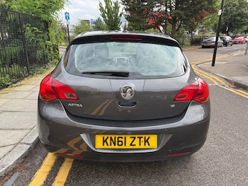 Used Vauxhall Astra 2011 for sale - 75651847: Photo