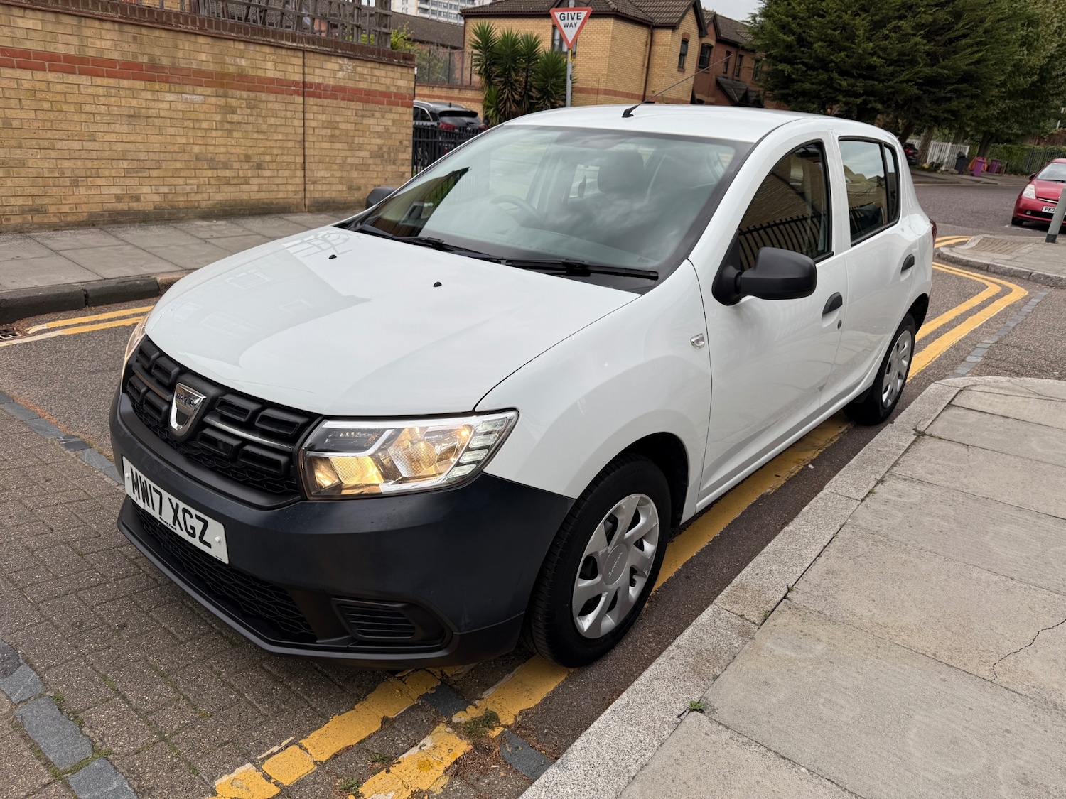 Used Dacia Sandero 2017 for sale - 76165399: Photo 6