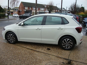 Used Volkswagen Polo 2023 for sale - 76578256: Photo