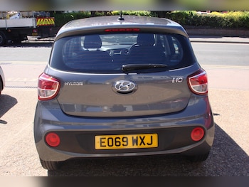 Used Hyundai i10 2019 for sale - 78379976: Photo