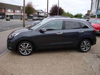 Used Kia Niro 2021 for sale - 76089359: Photo