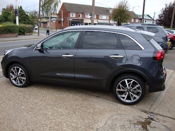 Used Kia Niro 2021 for sale - 76089359: Photo