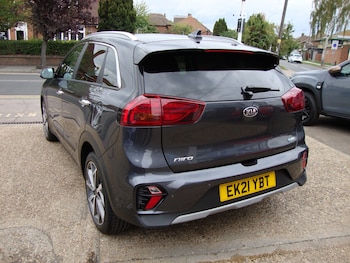 Used Kia Niro 2021 for sale - 76089359: Photo