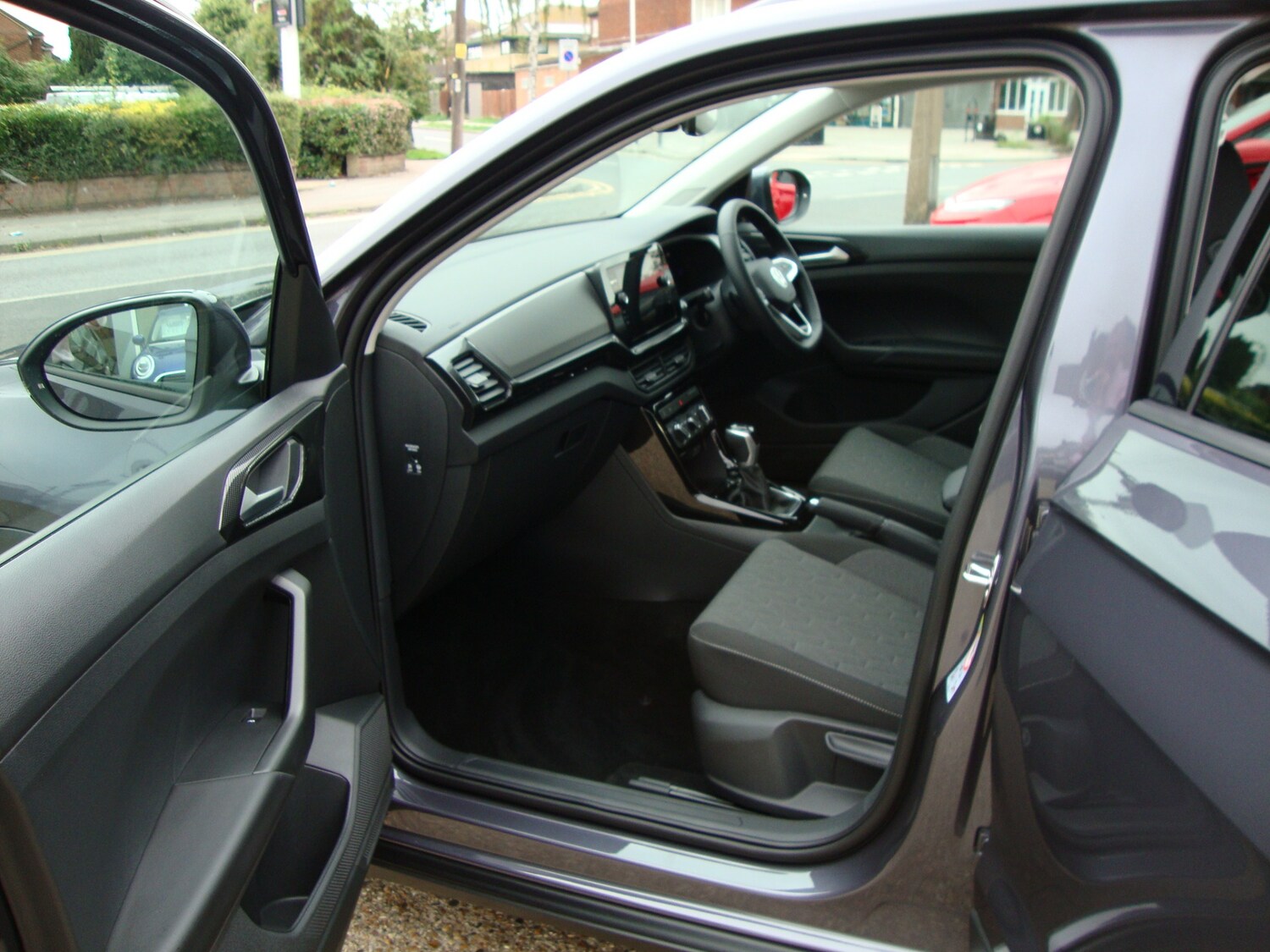 Used Volkswagen T-Cross 2025 for sale - 75997201: Photo 9