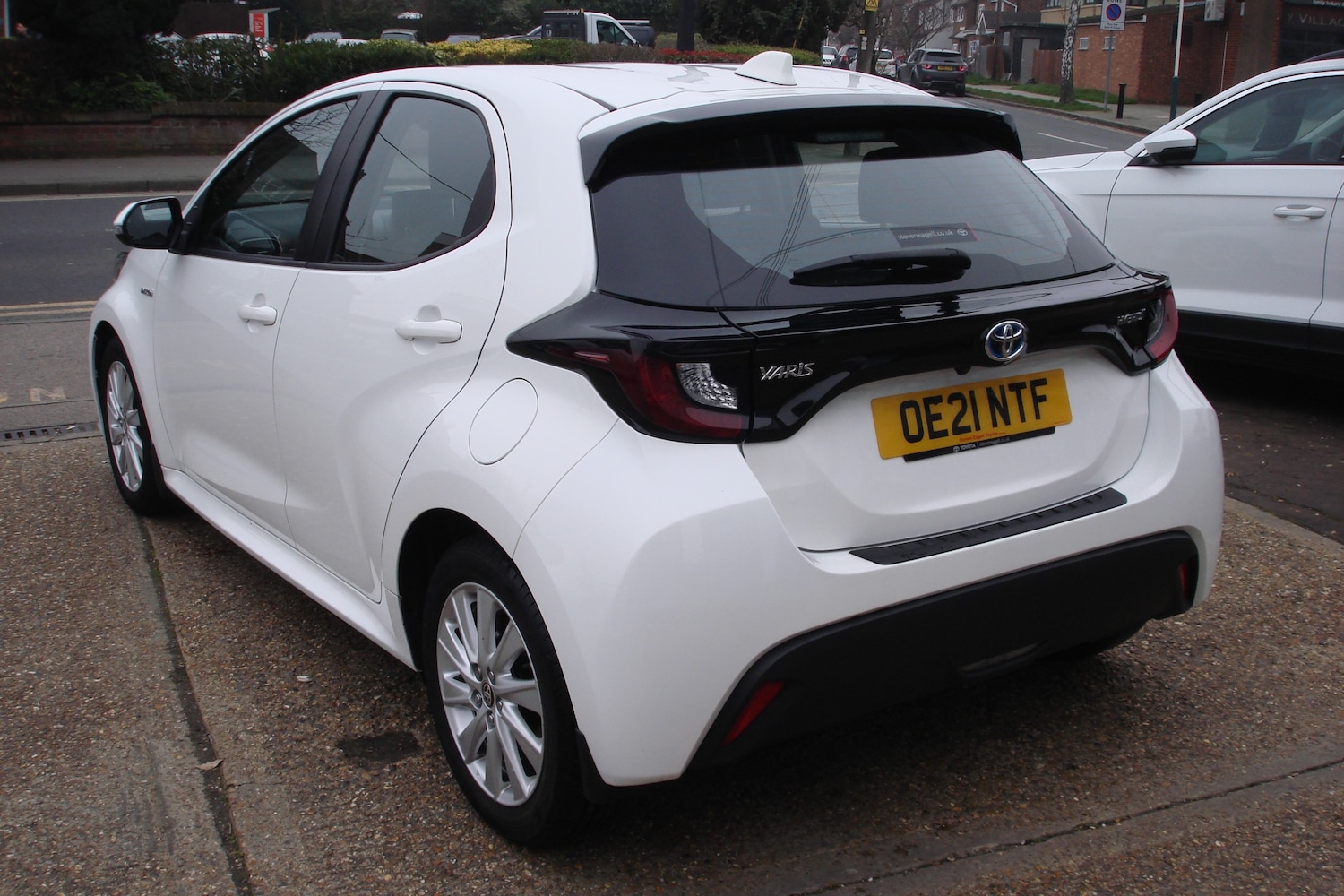 Used Toyota Yaris 2021 for sale - 77743504: Photo 5