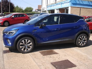 Used Renault Captur 2021 for sale - 79746521: Photo