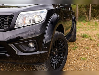 Used Nissan Navara 2017 for sale - 79603068: Photo