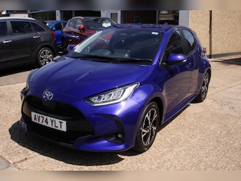 Used Toyota Yaris 2024 for sale - 78938404: Photo