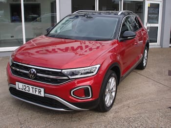 Used Volkswagen T-Roc 2023 for sale - 79721036: Photo