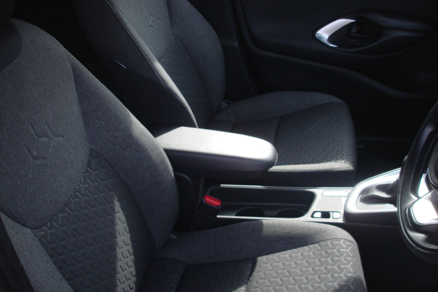 Used Toyota Yaris Cross 2023 for sale - 77962061: Photo 17