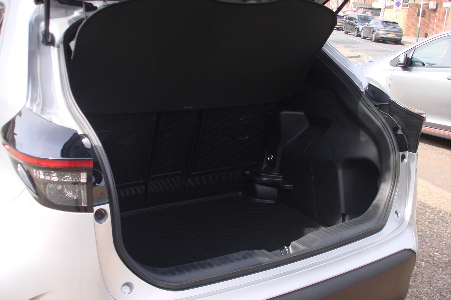 Used Toyota Yaris Cross 2023 for sale - 77962061: Photo 23