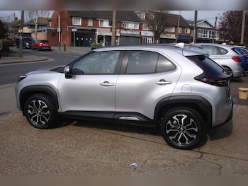 Used Toyota Yaris Cross 2023 for sale - 77962061: Photo