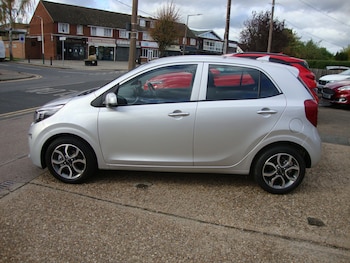Used Kia Picanto 2023 for sale - 76366378: Photo