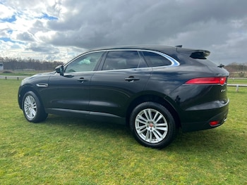 Used Jaguar F-Pace 2018 for sale - 79602152: Photo