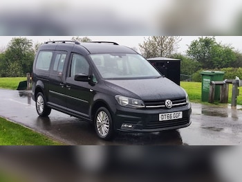Used Volkswagen Caddy Maxi Life 2017 for sale - 79600796: Photo