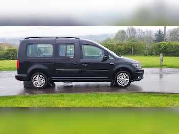 Used Volkswagen Caddy Maxi Life 2017 for sale - 79600796: Photo