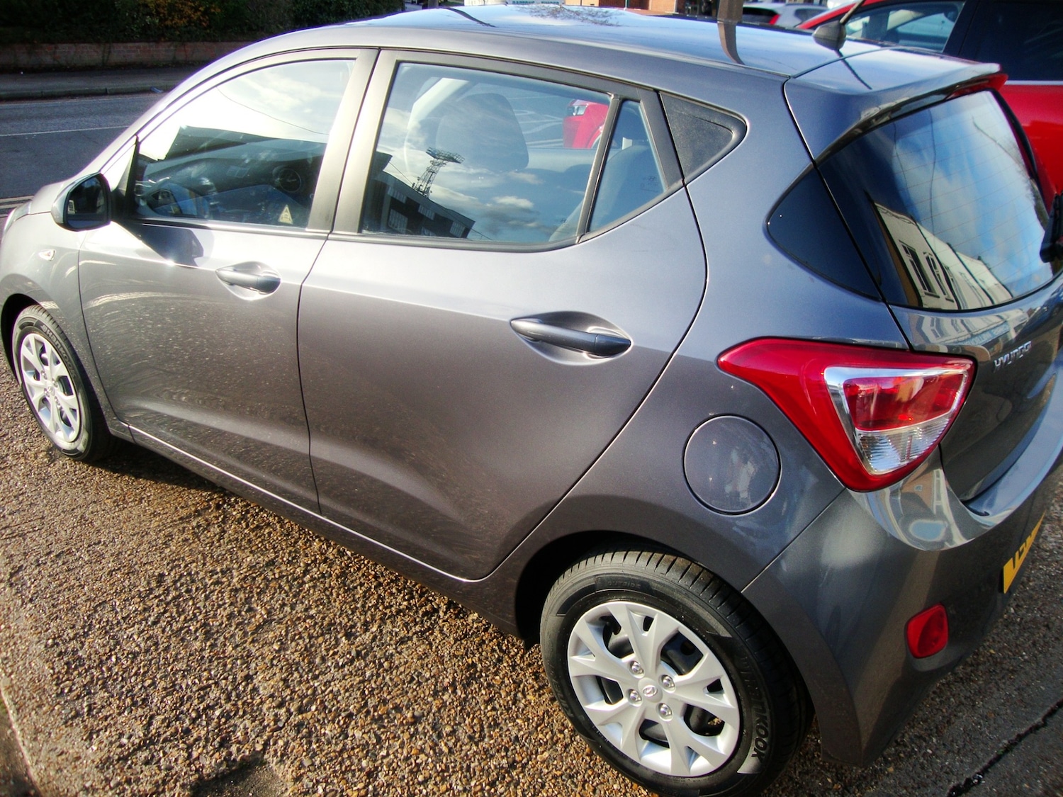 Used Hyundai i10 2014 for sale - 76763351: Photo 3