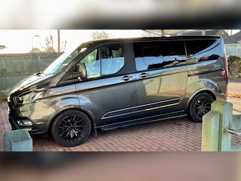 Used Ford Tourneo Custom 2019 for sale - 79600819: Photo