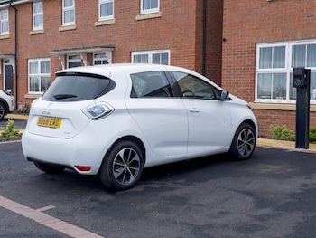 Used Renault Zoe 2018 for sale - 79600690: Photo