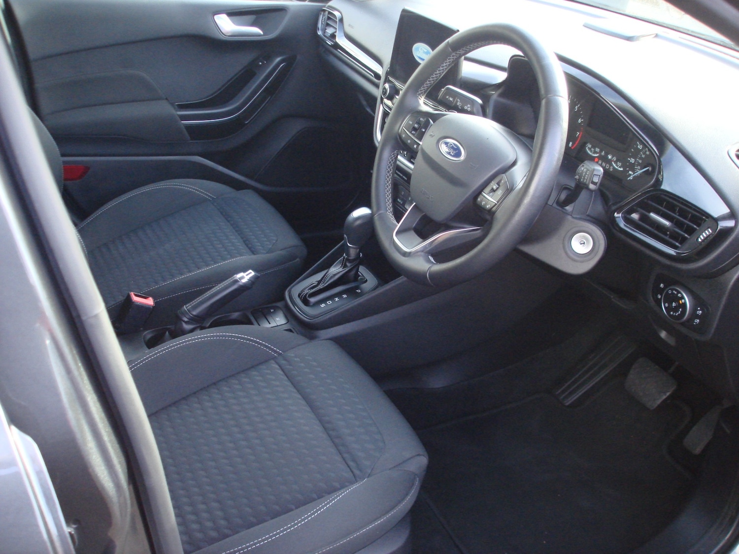 Used Ford Fiesta 2017 for sale - 77370200: Photo 15