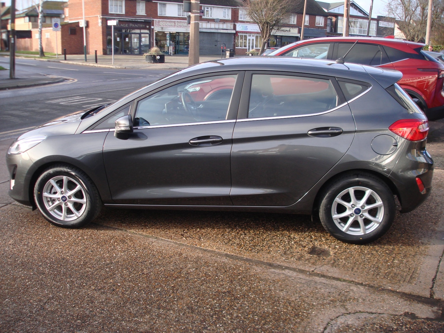 Used Ford Fiesta 2017 for sale - 77370200: Photo 2
