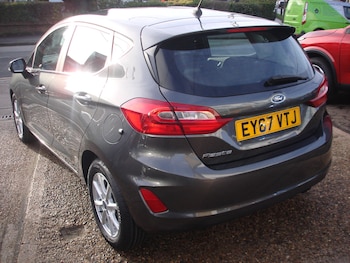 Used Ford Fiesta 2017 for sale - 77370200: Photo