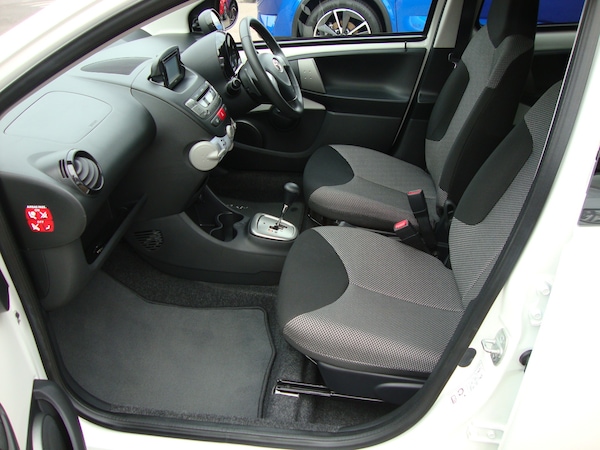 Used Toyota AYGO 2014 for sale - 76157756: Photo 12
