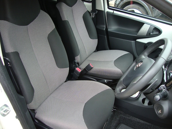 Used Toyota AYGO 2014 for sale - 76157756: Photo 18
