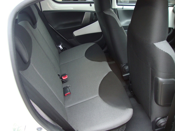 Used Toyota AYGO 2014 for sale - 76157756: Photo 19