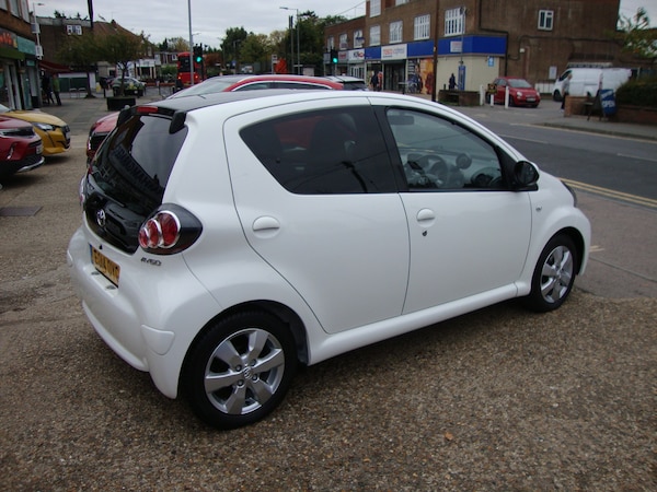 Used Toyota AYGO 2014 for sale - 76157756: Photo 22
