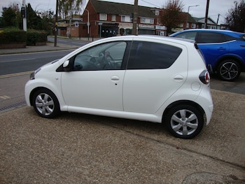 Used Toyota AYGO 2014 for sale - 76157756: Photo 4