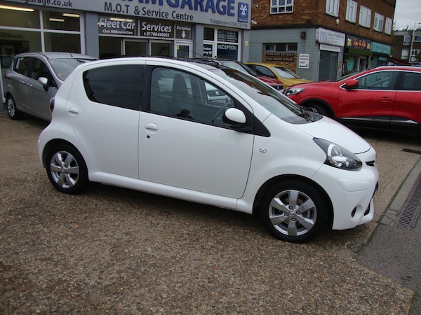 Used Toyota AYGO 2014 for sale - 76157756: Photo 8