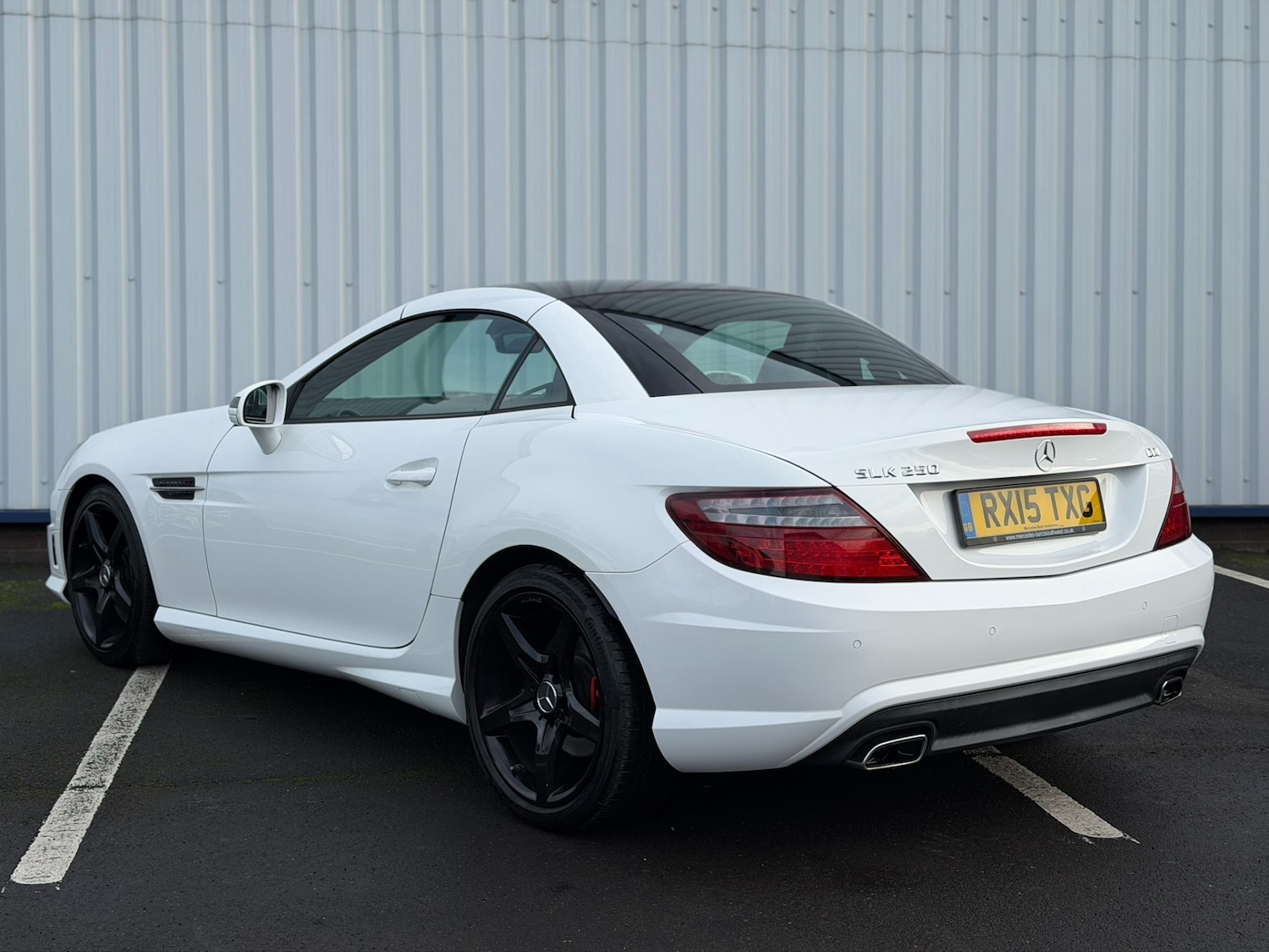 Used Mercedes-Benz SLK 2015 for sale - 76935443: Photo 12