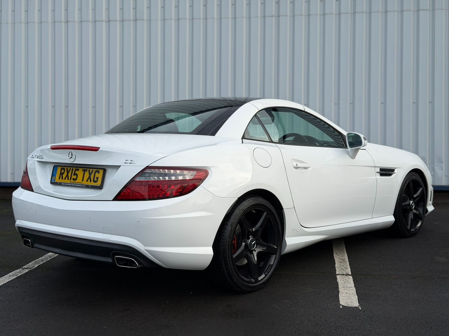 Used Mercedes-Benz SLK 2015 for sale - 76935443: Photo 17
