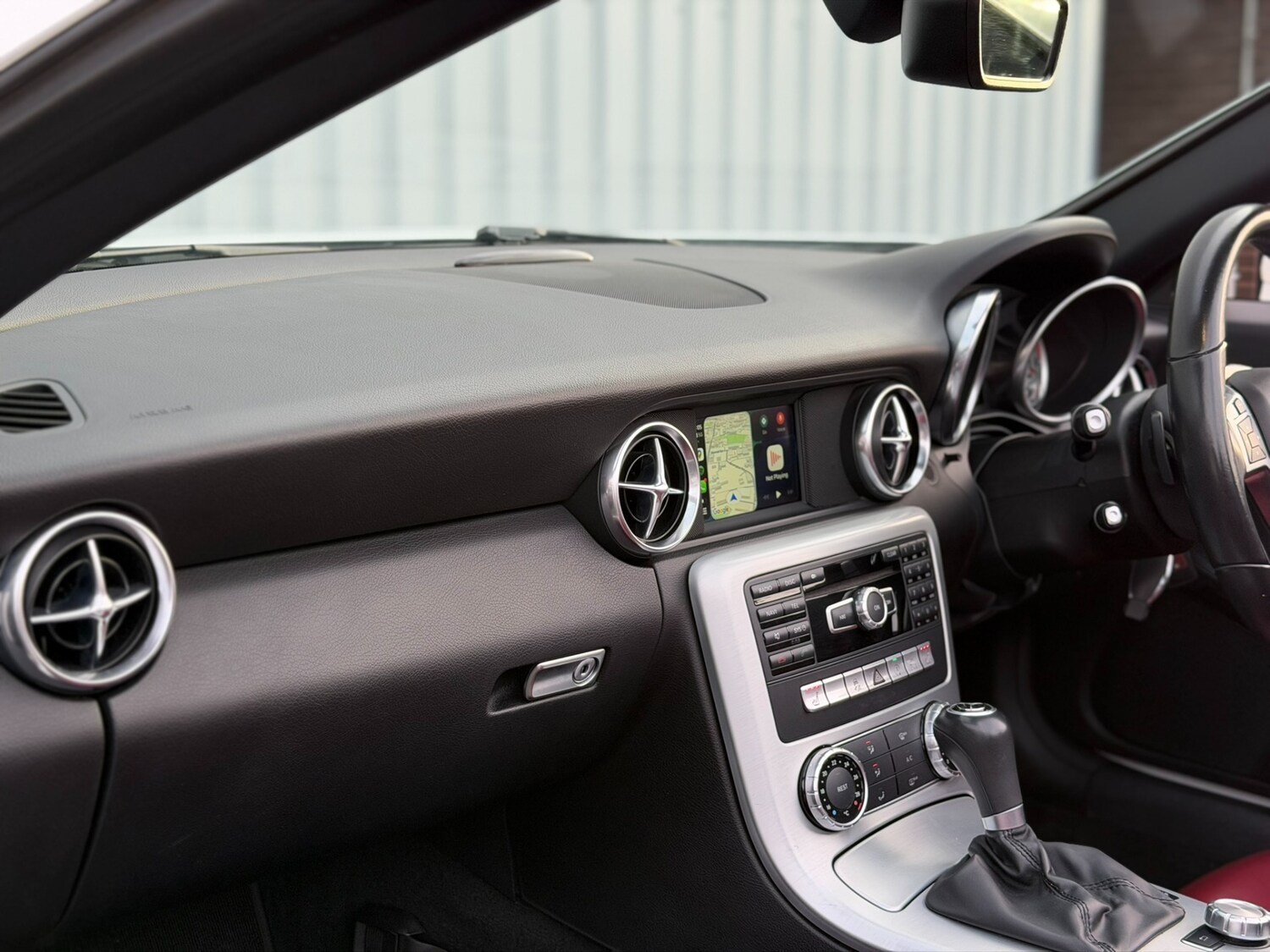 Used Mercedes-Benz SLK 2015 for sale - 76935443: Photo 40