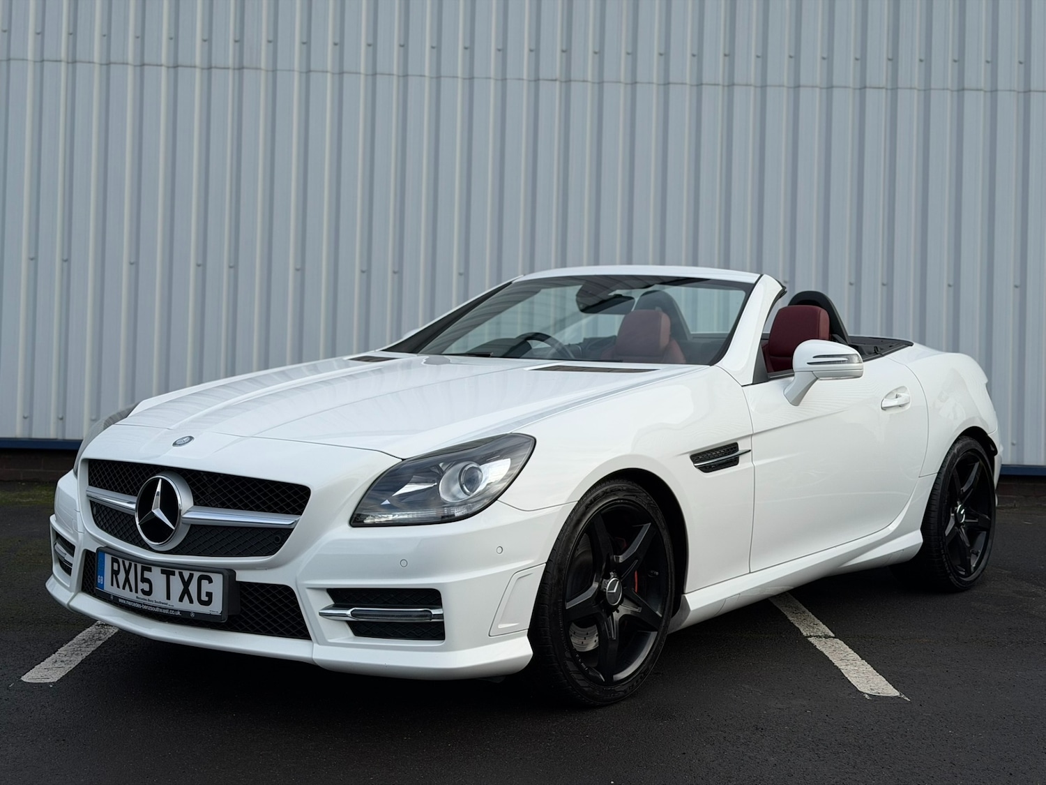 Used Mercedes-Benz SLK 2015 for sale - 76935443: Photo 6