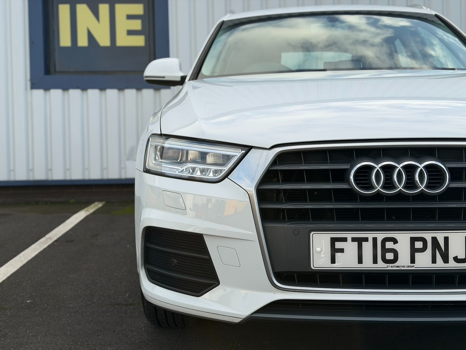 Used Audi Q3 2016 for sale - 76918912: Photo 2